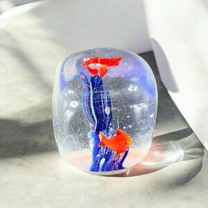 Vintage Art Glass Fish Aquarium Tank Paperweight Figurine Fish Small Bubbles VTG
